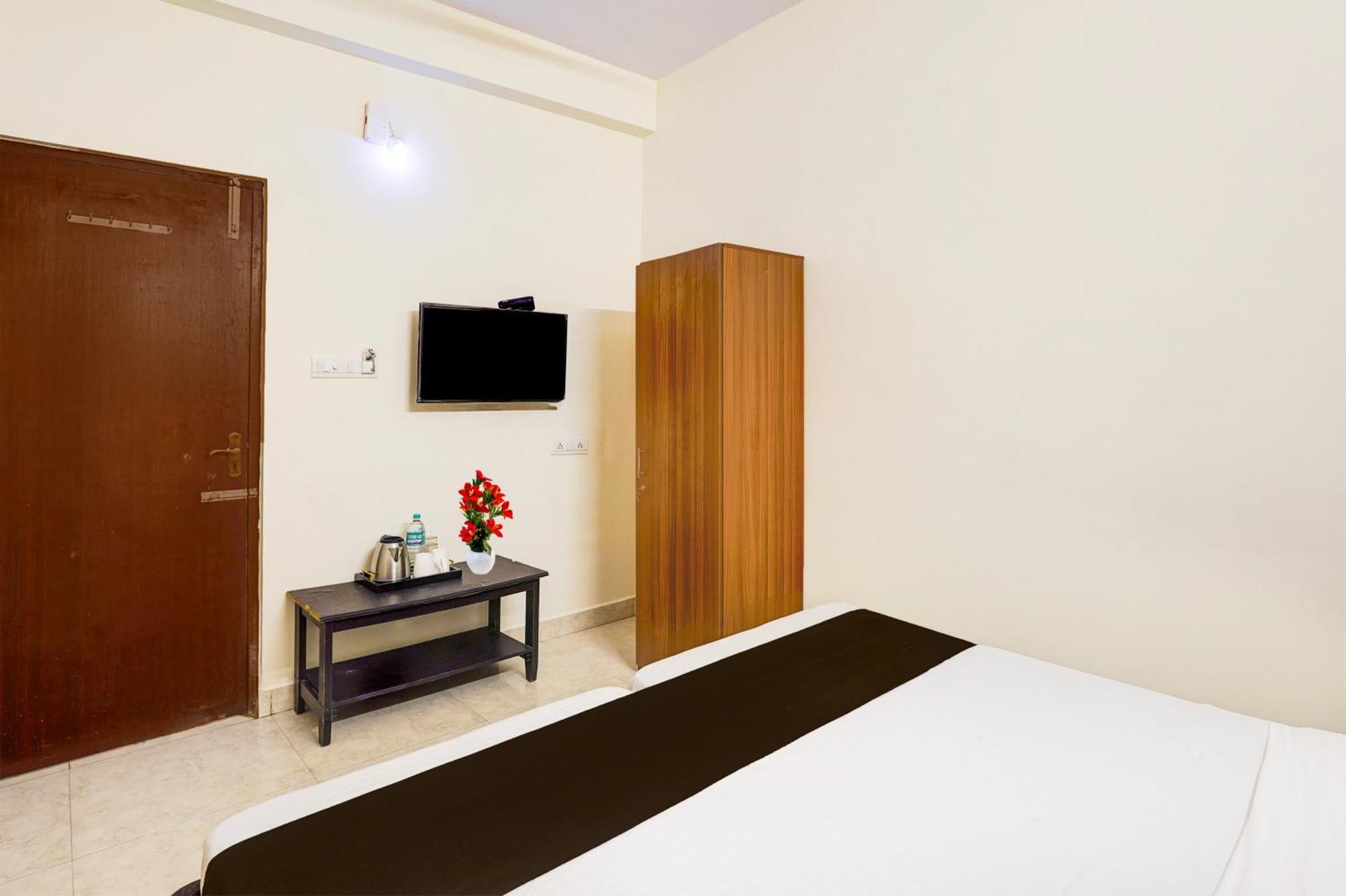 Super Collection O Thousand Lights Chennai Exterior photo